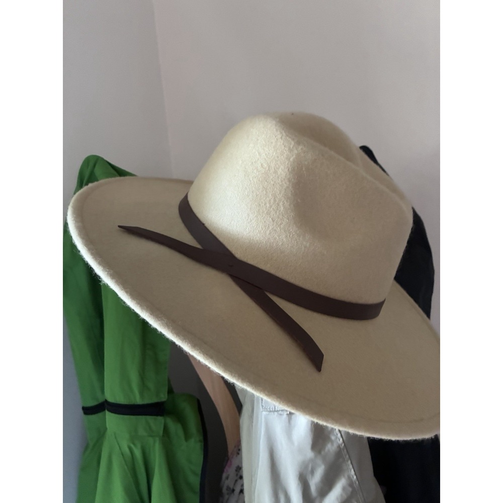 Felt hat Women's Fall Fashion Game Day Autumn Universal Thread Tan And Brown